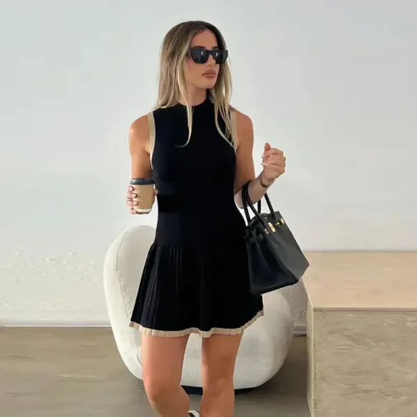 Women Fashion Sleeveless Pleated Dress - Image 2