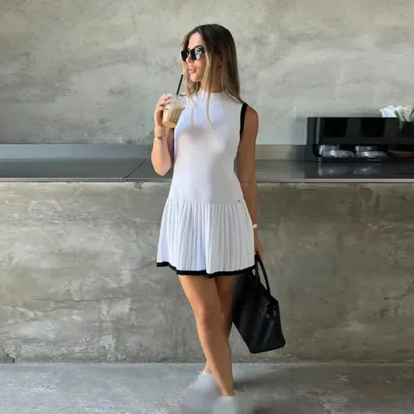 Women Fashion Sleeveless Pleated Dress - Image 3